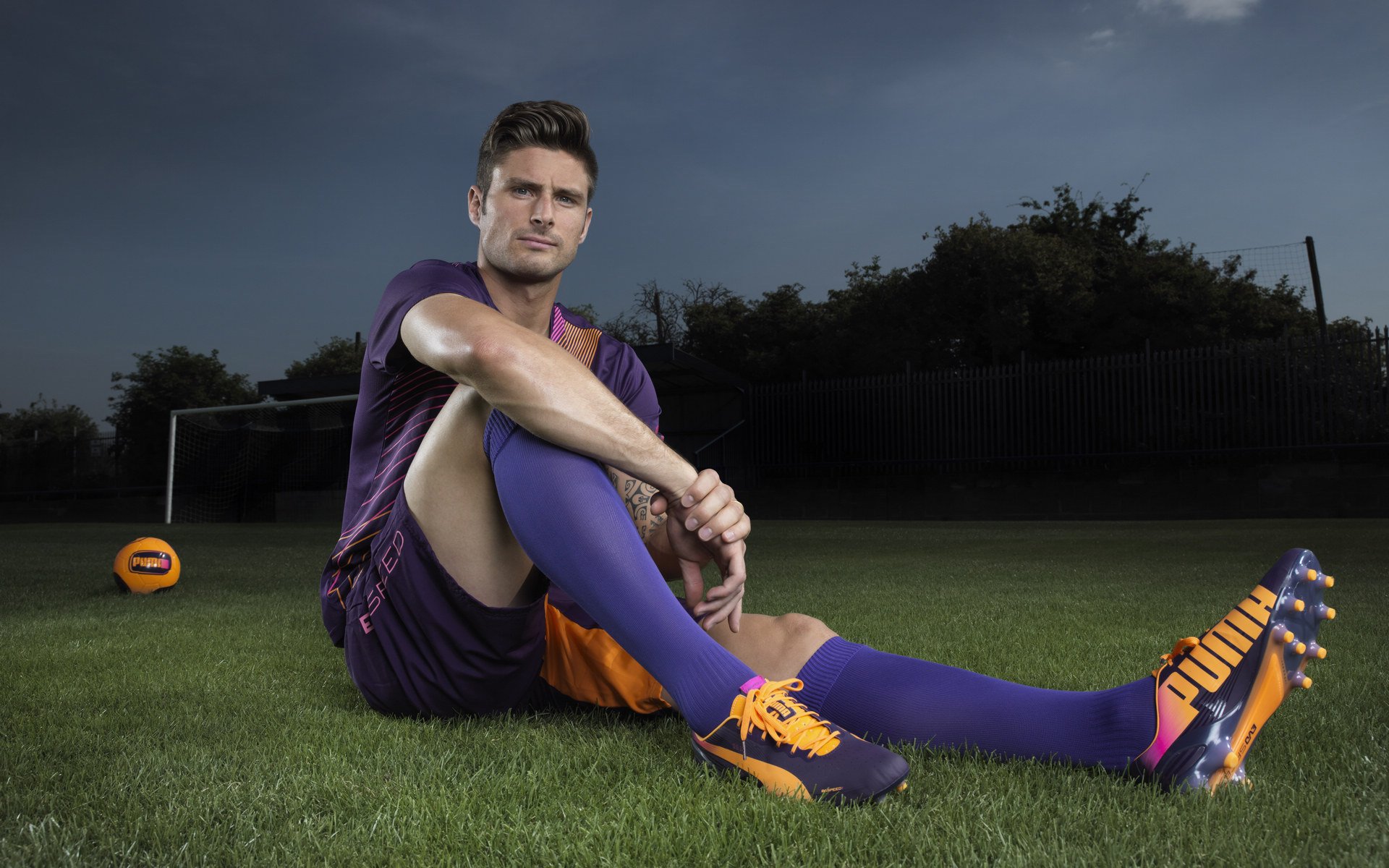 当防守成为背景板，35岁苏亚雷斯用七分钟把伊拉克后防拆成乐高玩具