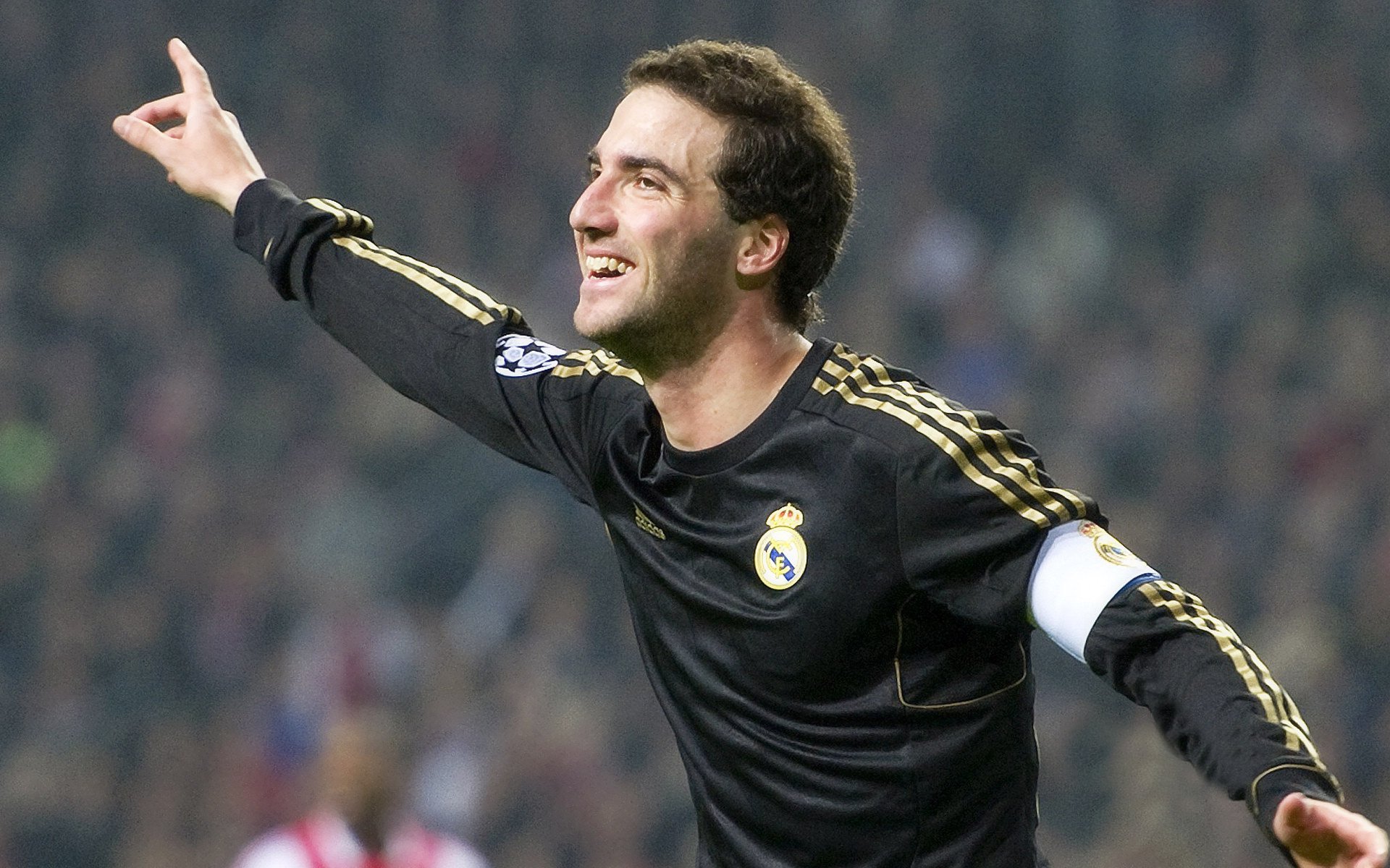 北非风暴席卷红牛竞技场，奥利维耶魔法时刻背后的战术革命