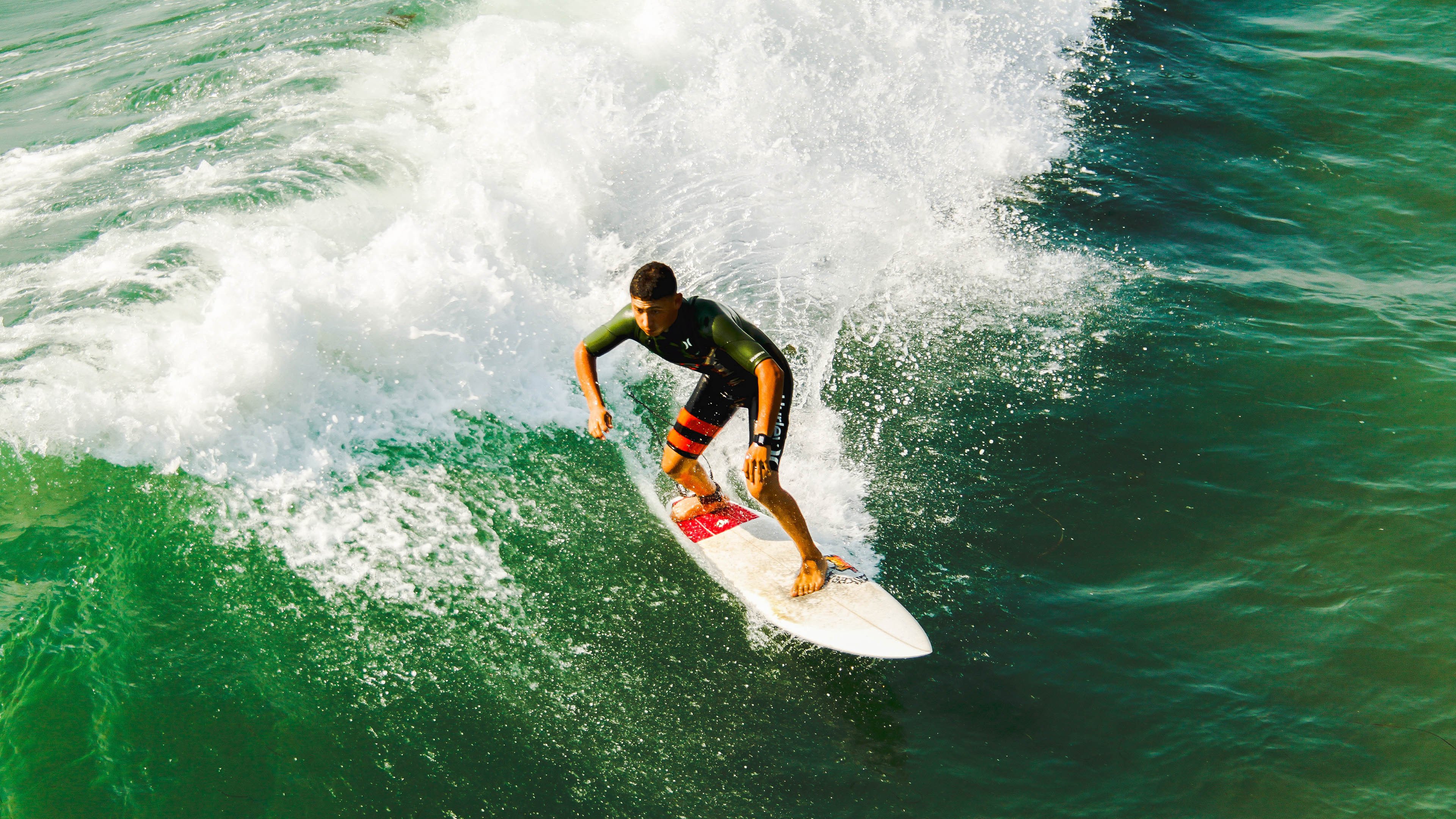 篮网鏖战魔术惊险告捷，范弗利特末节爆发定乾坤